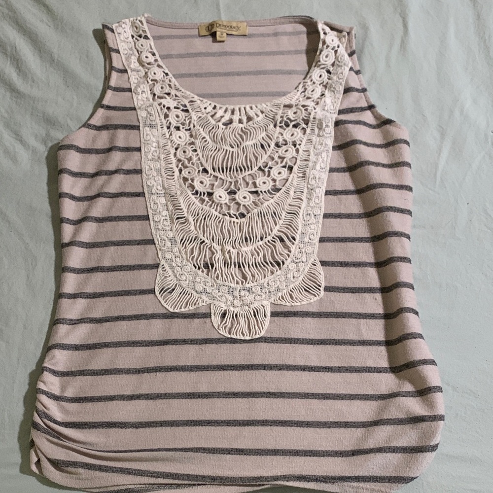 Democracy Women’s Striped Tank with Crochet Lace Detail Sz M Lightweight